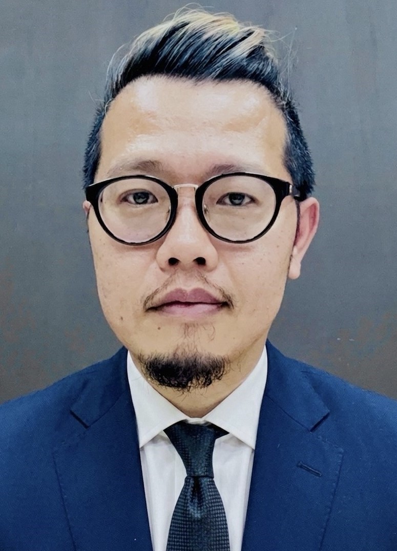 社長楊紅國<br>Young Hong-Guo